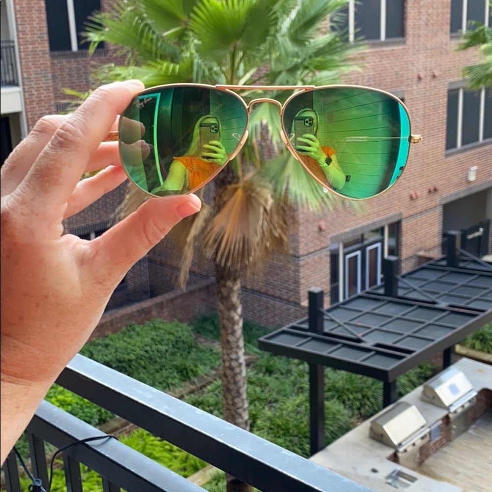 RayBan Aviator sunglasses, Blue/Green Mirrored